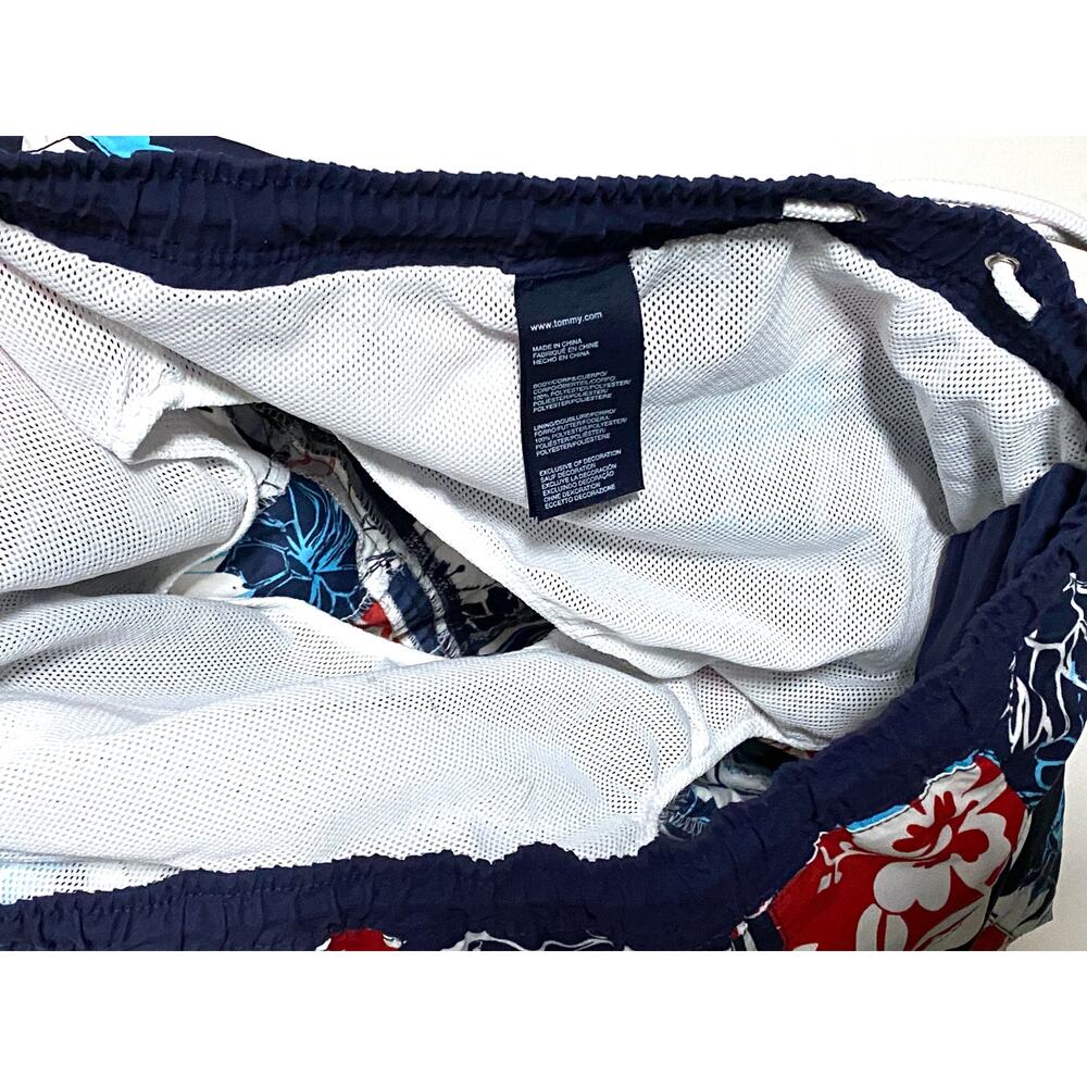 Tommy Hilfiger Patchwork Swim Board Shorts Mens L Vacation Hawaiian Beach Cruise - Picture 8 of 9